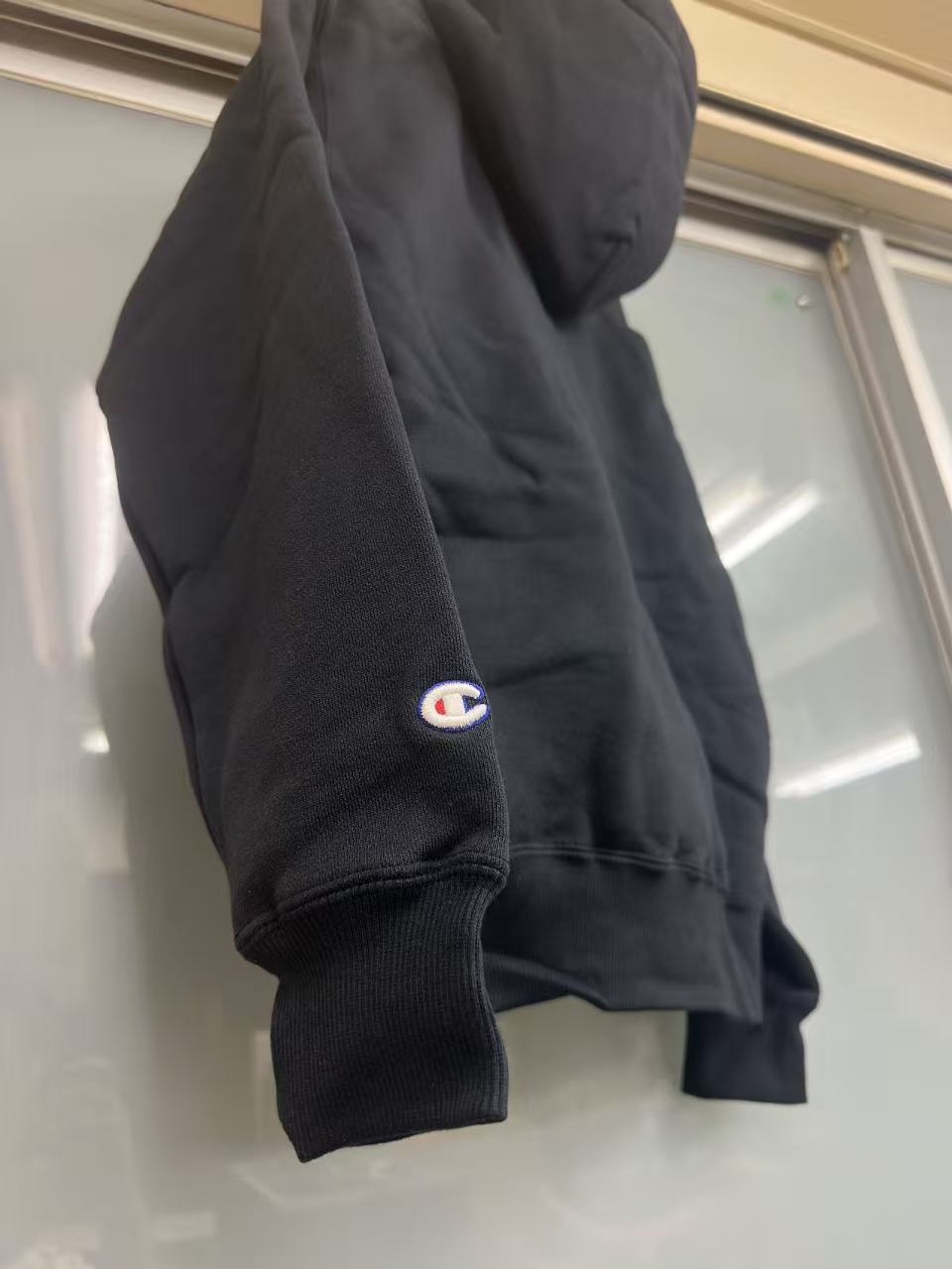 [New with tags] Champion C3-E127 Big C Logo Pullover Hoodie Black S
